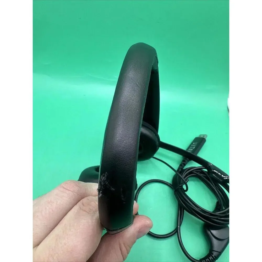 Nice Logitech Headset with Microphone & Gaming Wired With USB